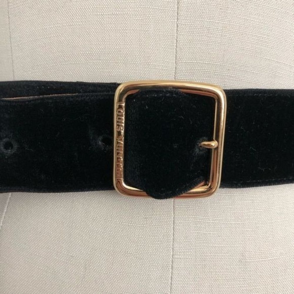 Louis Vuitton Velvet Leather Backed Branded Logo Buckle Belt - Picture 3 of 11